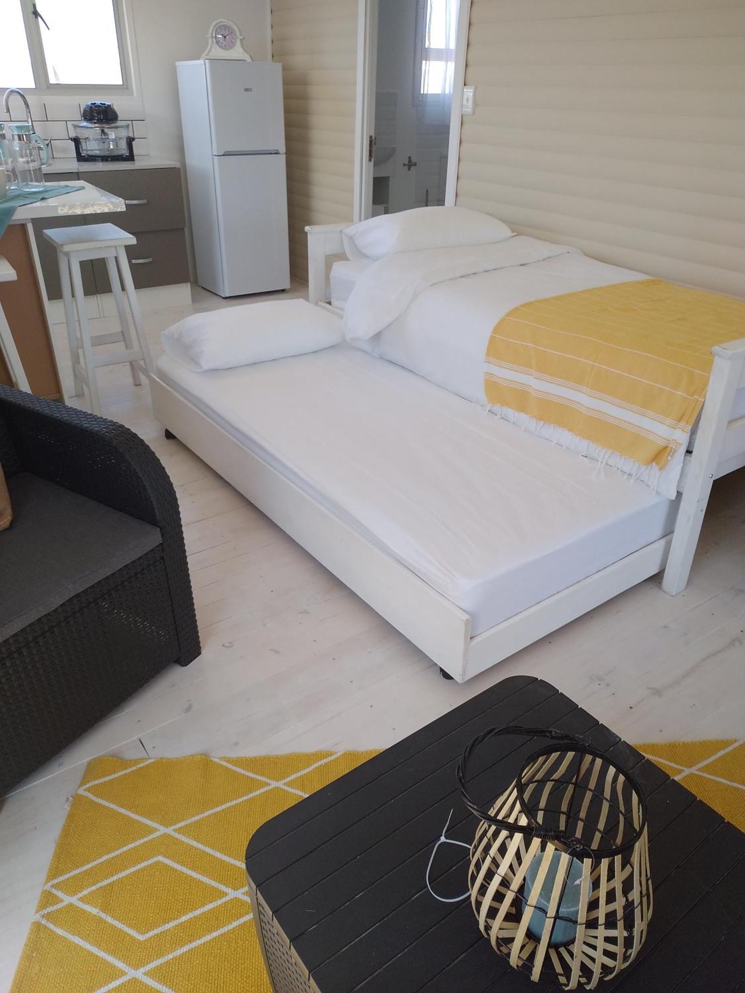 Lambertʼs Bay Coco De Mer - Self Catering Log 2 חדר תמונה